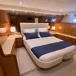Botel Yacht Falcon Five