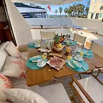 Botel Yacht Falcon Five Cannes