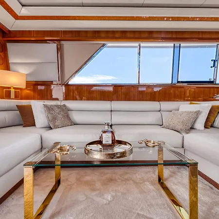 Yacht Falcon Five Cannes