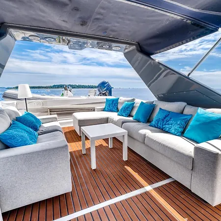 Bateau-hôtel Yacht Falcon Five