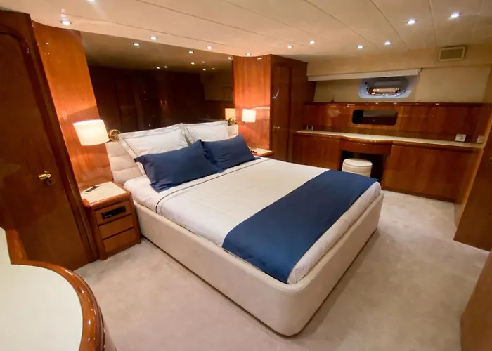 Yacht Falcon Five Cannes