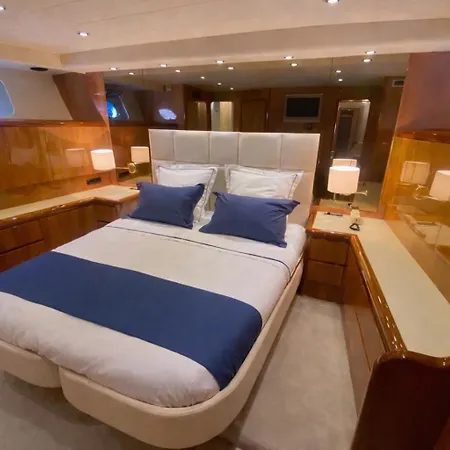 Yacht Falcon Five