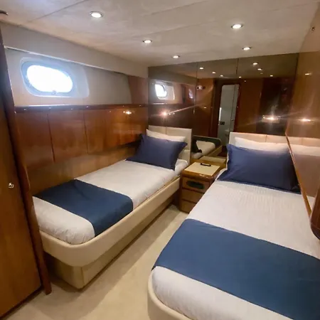 Yacht Falcon Five
